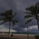 Tormenta tropical Chris deja ríos de lodo y basura en Veracruz