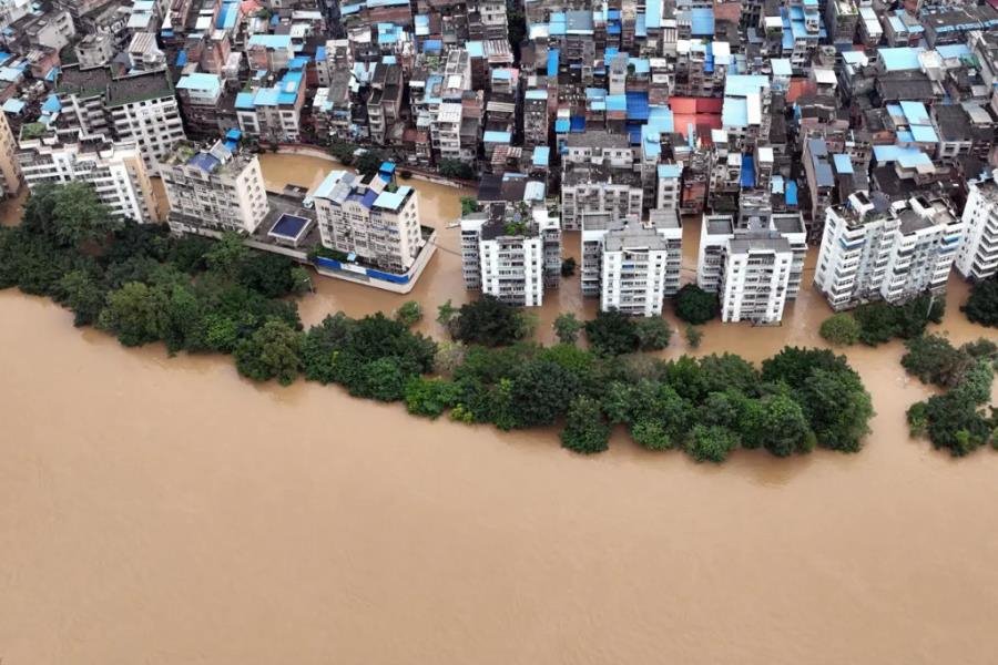 Dos muertos y desaparecidos dejan inundaciones por lluvias en China