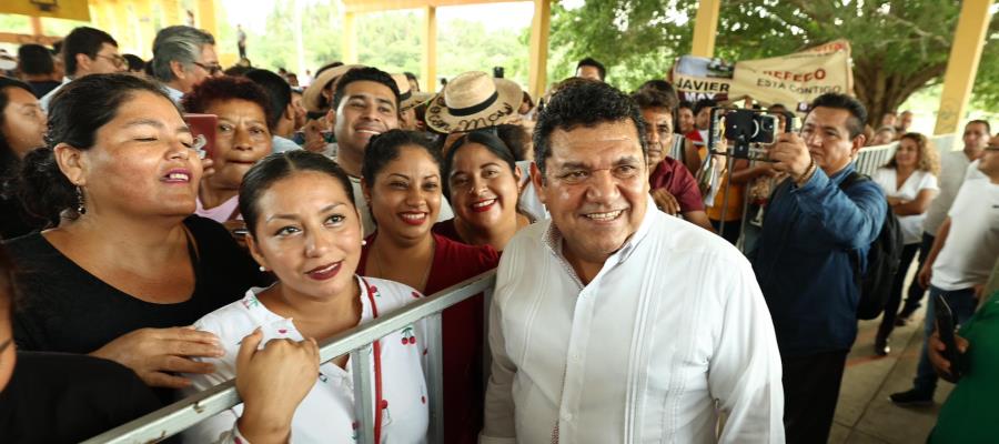 Destinará Javier May 10% del presupuesto estatal para financiar programas sociales