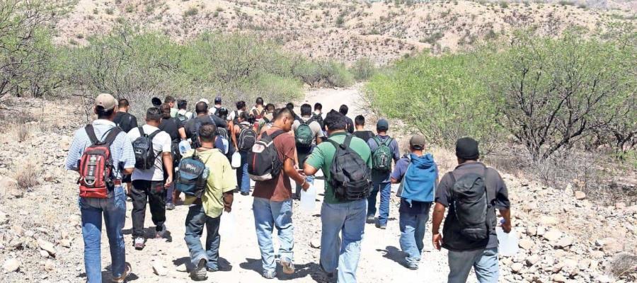 "Polleros" suben tarifas para cruzar a EE. UU.; cobran hasta 55 mil dólares a migrantes