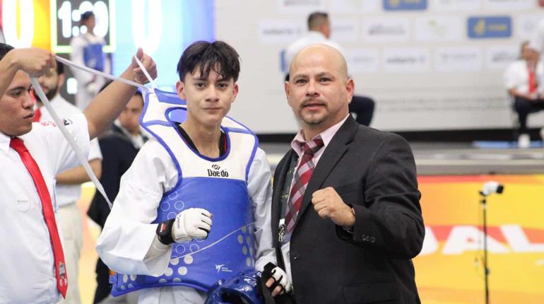 Tabasqueño Adrián Lara gana medalla de oro en Taekwondo en juegos Conade