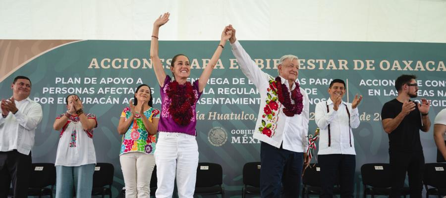 Tener una mujer presidenta "no ha sucedido en Canadá, no ha sucedido en Estados Unidos", presume AMLO