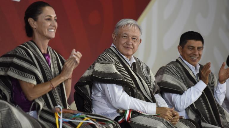 Sismo sorprende a AMLO y Sheinbaum en evento en Oaxaca