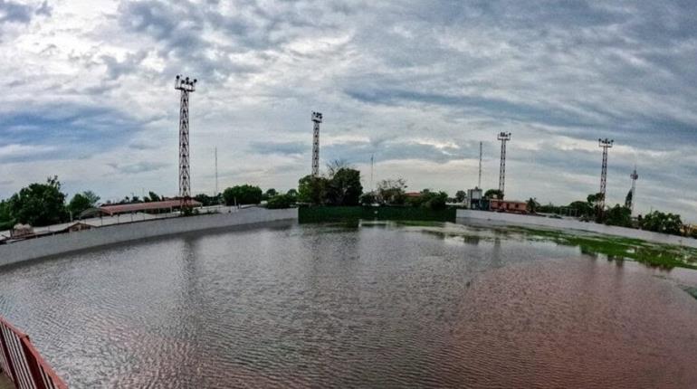 Estadio de beisbol en Balancán en buenas condiciones tras encharcamientos: alcaldesa