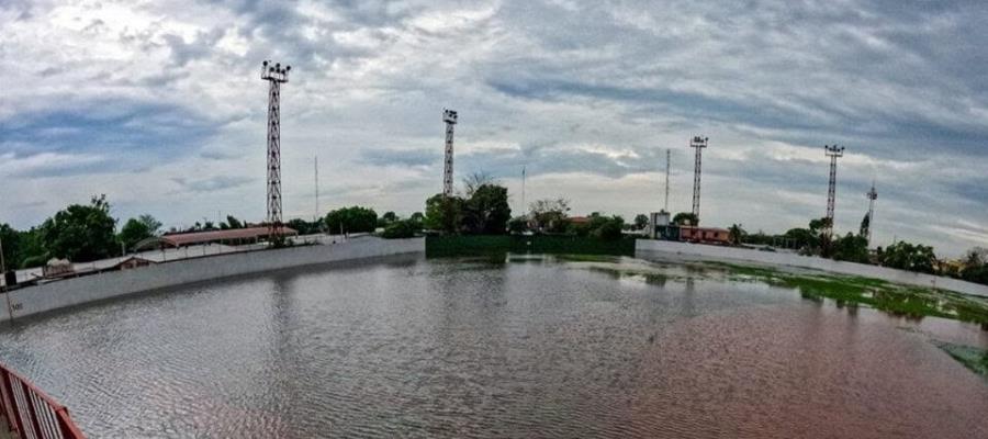 Estadio de beisbol en Balancán en buenas condiciones tras encharcamientos: alcaldesa