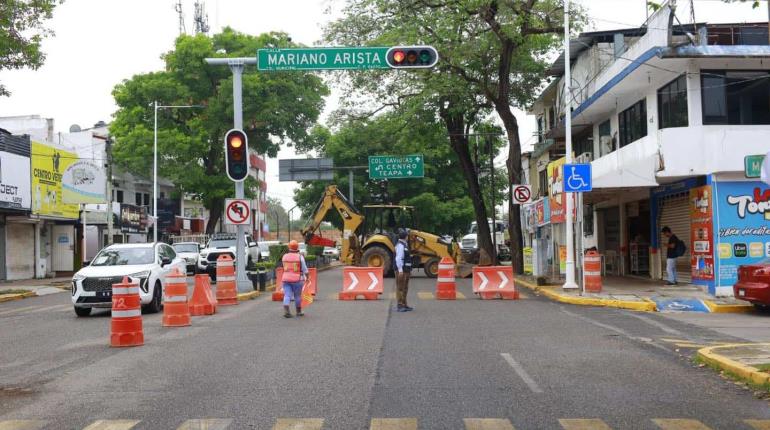 Realizan nueva adecuación vial en Paseo Tabasco por obras del sistema pluvial en el malecón