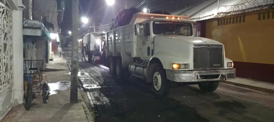 Reconstruye Centro pavimentación del fraccionamiento Lomas de Atasta