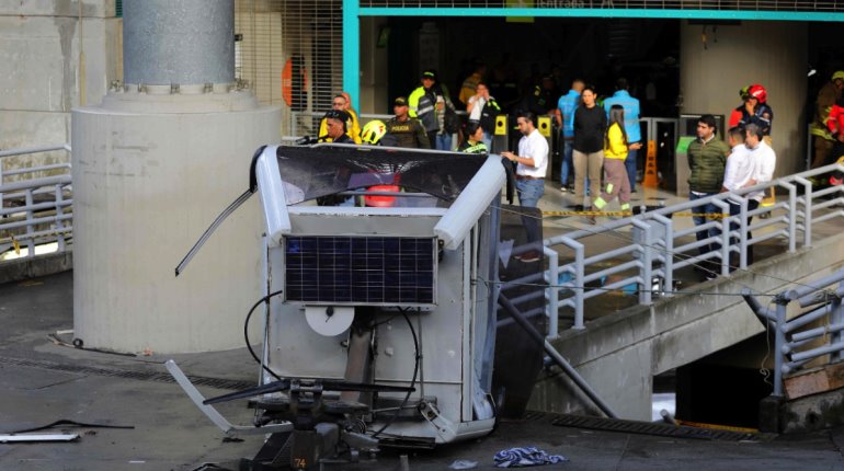 Cae cabina de teleférico en Colombia deja un muerto y 20 heridos