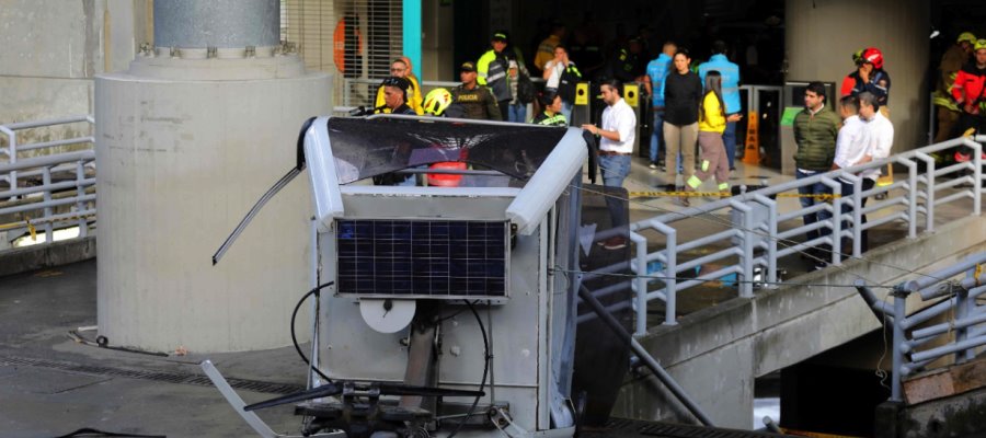 Cae cabina de teleférico en Colombia deja un muerto y 20 heridos