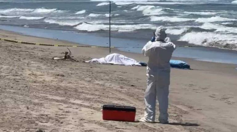 Hallan 2 cuerpos en playa Princess de Acapulco