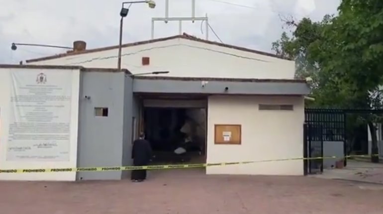 Colapsa iglesia en Jalisco tras ser desalojada por Protección Civil