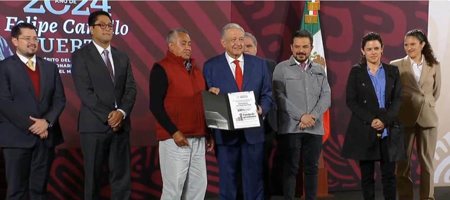 Entrega AMLO a 280 trabajadores complementos del Fondo de Pensiones para el Bienestar