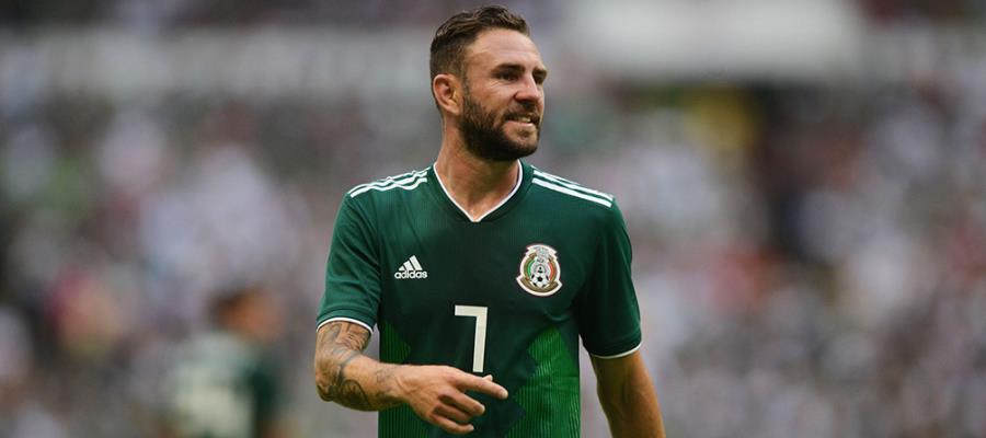 Layún defiende al Tri y le llueven críticas