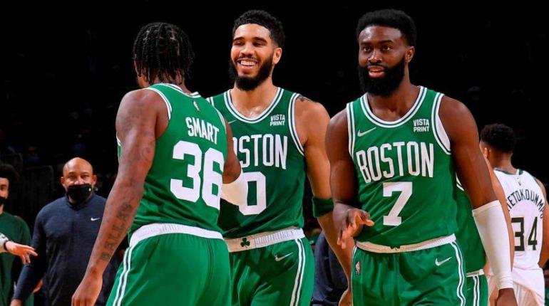 Grupo empresarial pondría a la venta los Celtics de la NBA