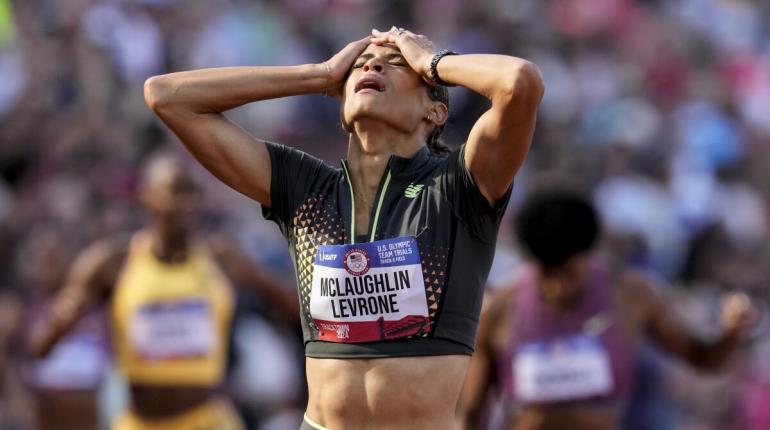 Sydney McLaughlin-Levrone supera su propio récord en 400 metros con vallas