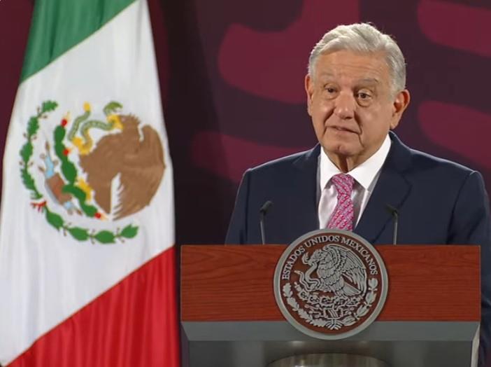 AMLO pide tranquilidad ante avance de Beryl