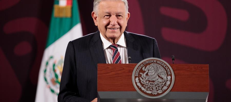 Rechaza AMLO que vaya a divorciarse de Beatriz Gutiérrez 