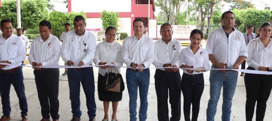 Entrega Gobierno de Cunduacán cableado subterráneo en Cetis 40