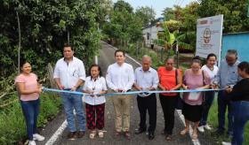 Entrega Gobierno de Cunduacán trabajos de construcción de camino en ranchería Casas Blanca 2da. Secc.