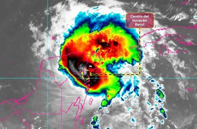 Beryl azota Tulum como categoría 2; Quintana Roo permanece en Alerta Roja