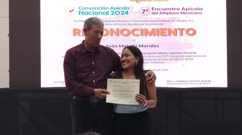 Tabasco gana 2 premios en Concurso Nacional de Miel 2024