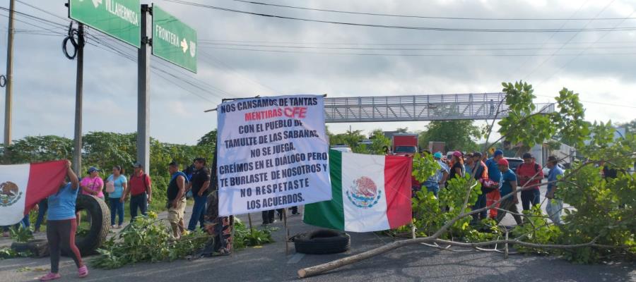 Habitantes de Tamulté bloquean la Villahermosa - Frontera