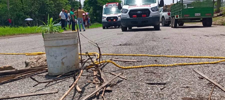 Camioneta atropella a 6 manifestantes en la Agraria