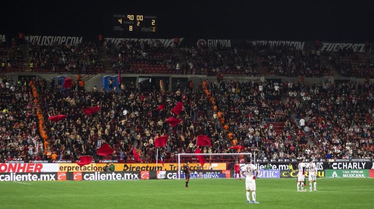 Matan a aficionado tras riña en estadio en el Xolos vs Chivas