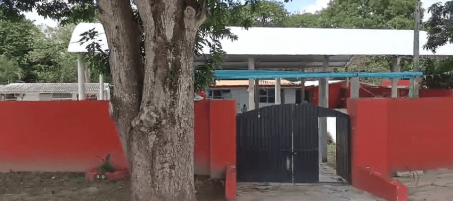 Escuela de Plátano y Cacao recibiría a un solo alumno; podrían cerrarla