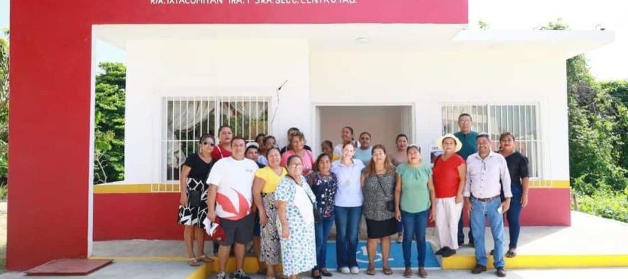 Entrega Centro nueva delegación municipal en Ixtacomitán y repavimentación en Boquerón