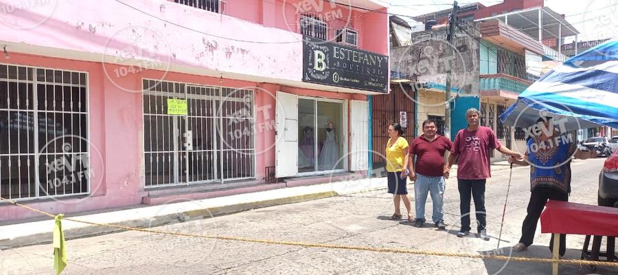 Otra vez recurren ciudadanos a bloqueo de calle por fallas en el servicio eléctrico