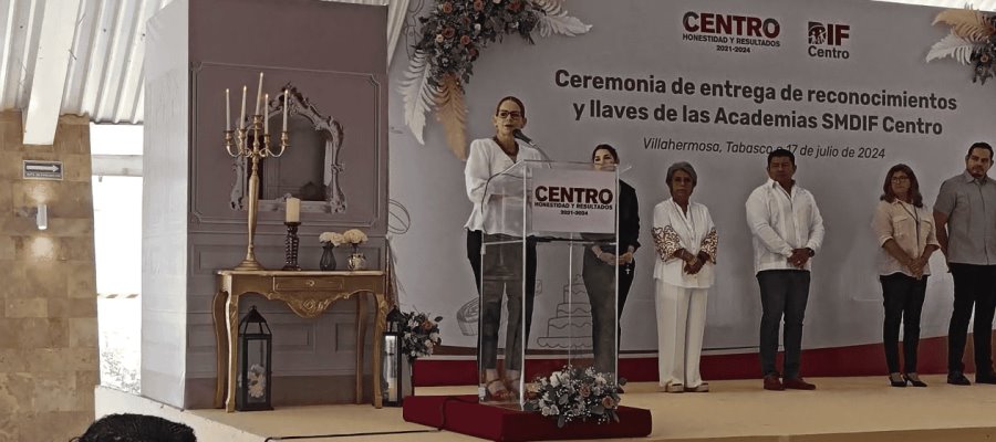 Entrega Centro rehabilitación de 8 academias del DIF Municipal