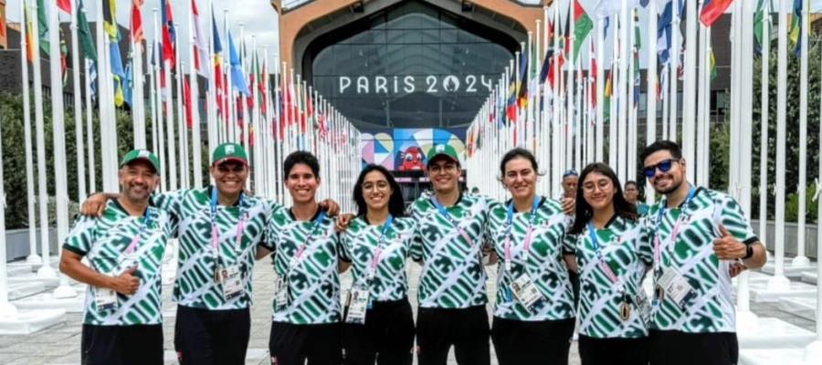 Equipo mexicano de tiro con arco y boxeo llegan a la Villa Olímpica