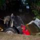 Mueren 3 mujeres en auto que cayó a canal de aguas negras en Xochimilco