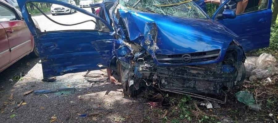 Un muerto y 2 lesionados deja accidente automovilístico en la Villahermosa-Frontera