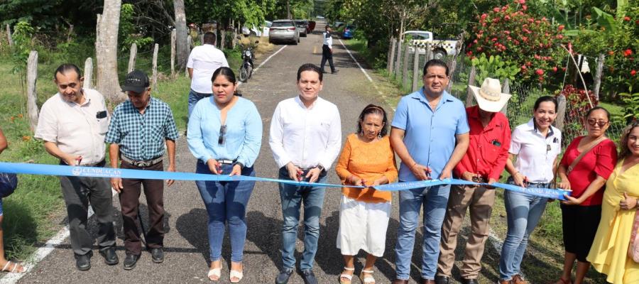 Reitera "Chelo" Cano apoyo en rehabilitación de carreteras de Cunduacán