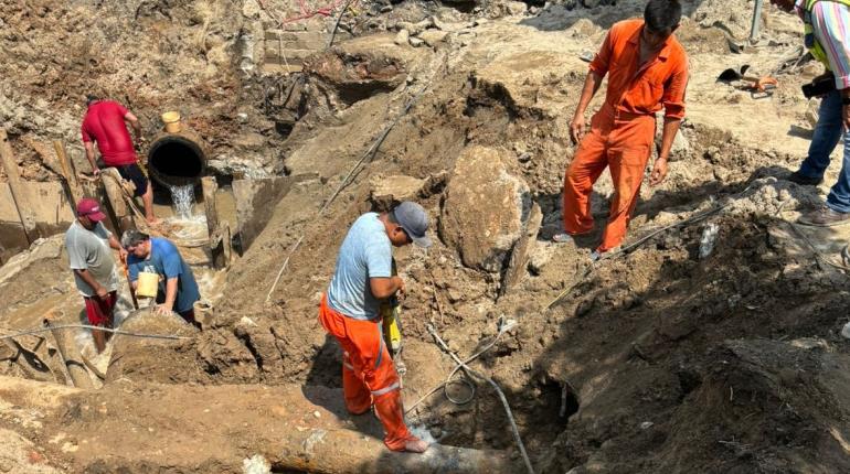 Reactivan servicio de agua potable en primer cuadro de Villahermosa