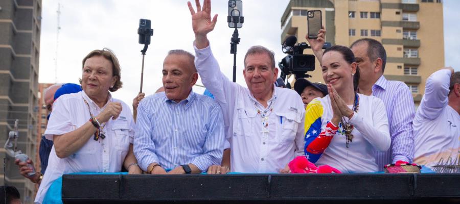 González y Machado encabezan multitudinario cierre de campaña previo a elecciones en Venezuela