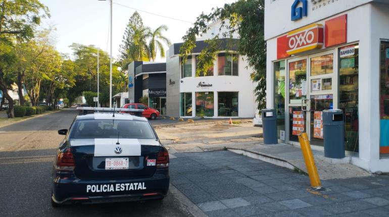 Atracan tienda de conveniencia en Tabasco 2000