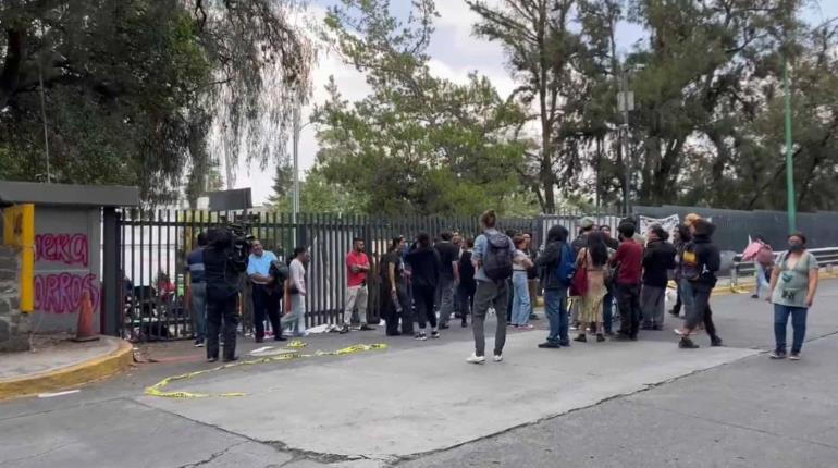 Desalojan instalaciones del CCH de la UNAM tras reporte de incendio