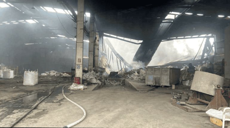 Tras incendio en bodega de Nuevo León logran evacuar ilesos a 12 trabajadores