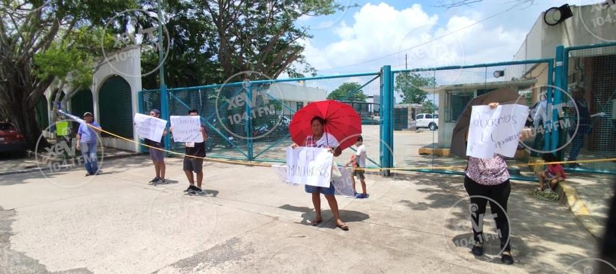 Protestan en instalaciones de CFE en Prados y en Jalpa