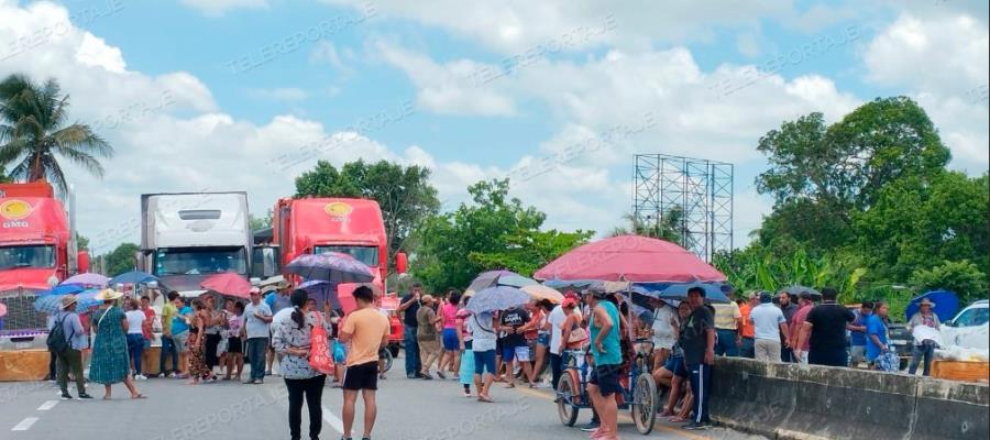 Nuevamente bloquean casi 5 horas la Villahermosa - Frontera por fallas en luz