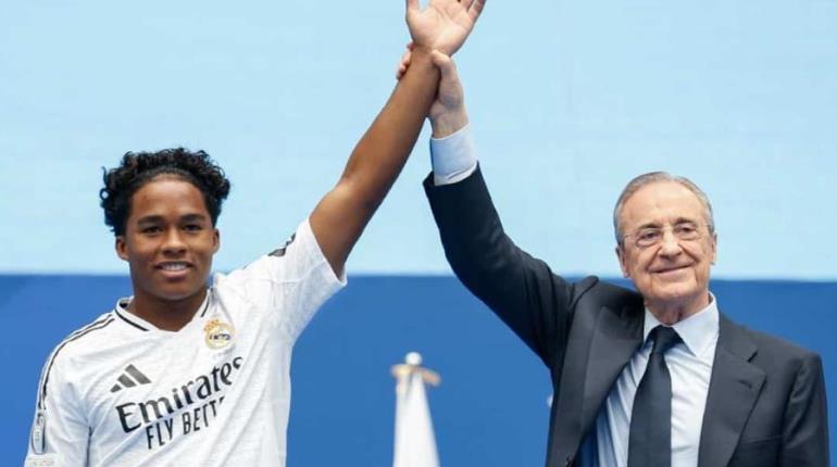 Real Madrid presenta en el Bernabéu al futbolista brasileño Endrick, de apenas 18 años