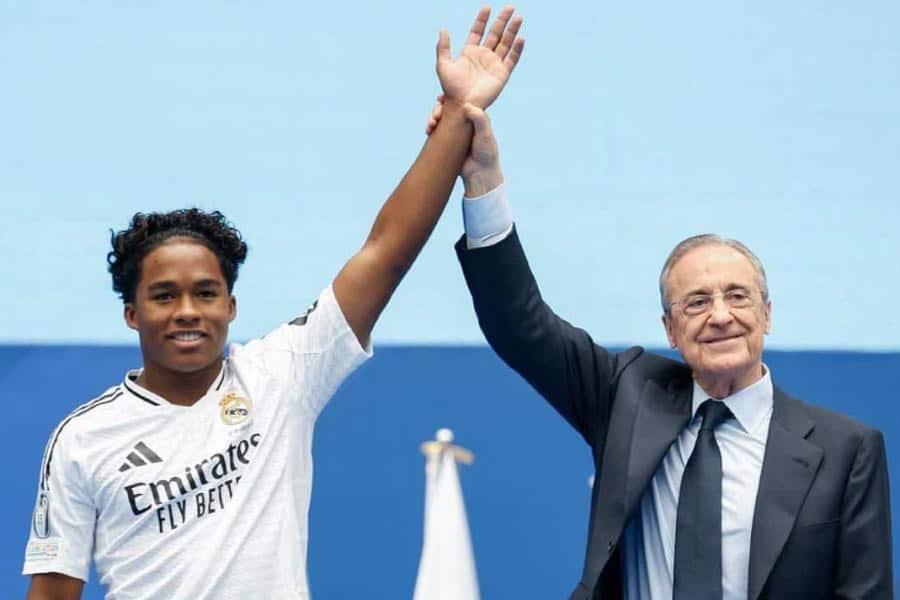 Real Madrid presenta en el Bernabéu al futbolista brasileño Endrick, de apenas 18 años