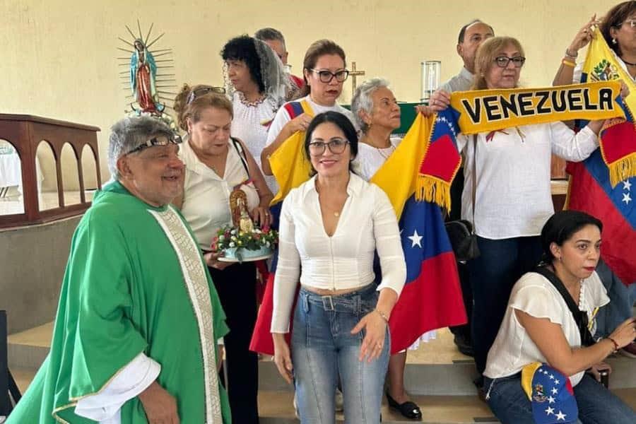 Venezolanos radicados en Tabasco piden por elecciones de su país