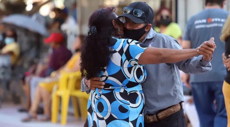 Prohíben en Matamoros bailes y fiestas en la vía pública 