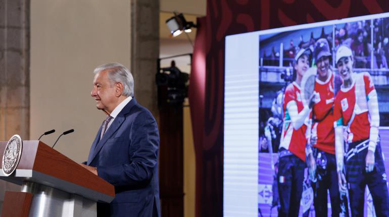 AMLO felicita a arqueras mexicanas que ganaron bronce en París