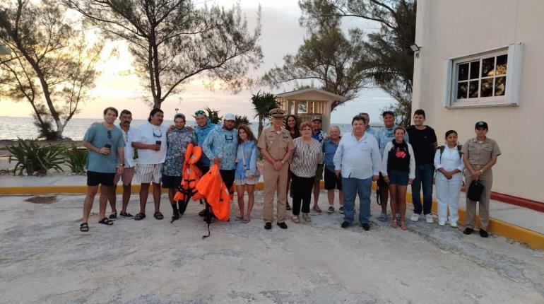 Tabasqueños rescatados por Semar en Quintana Roo se reúnen con sus familiares