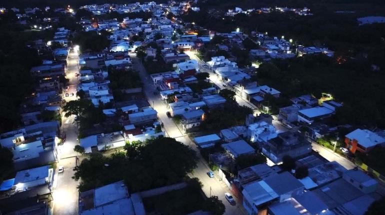 Inaugura Ayuntamiento de Centro rehabilitación de alumbrado público en diversas localidades